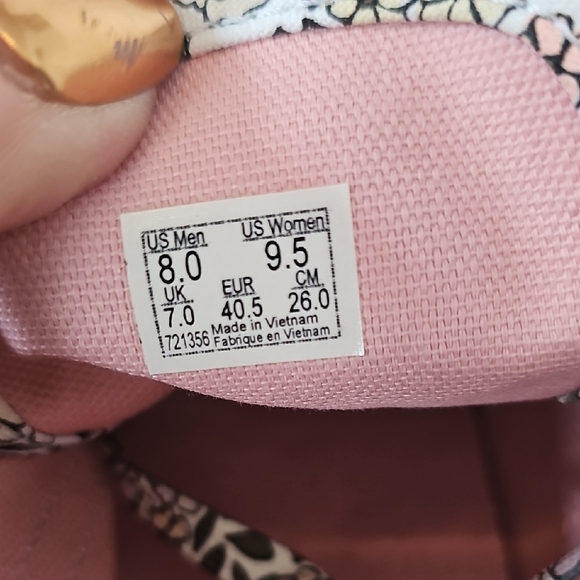 Vans Multicolor Floral Sneakers - Picture 11 of 12